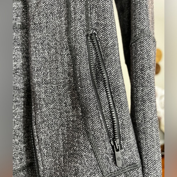 Lululemon Define - Picture 8 of 13